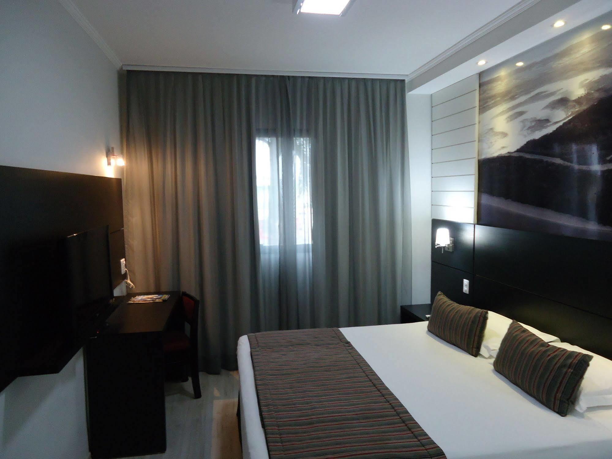 Faro Hotel 4*